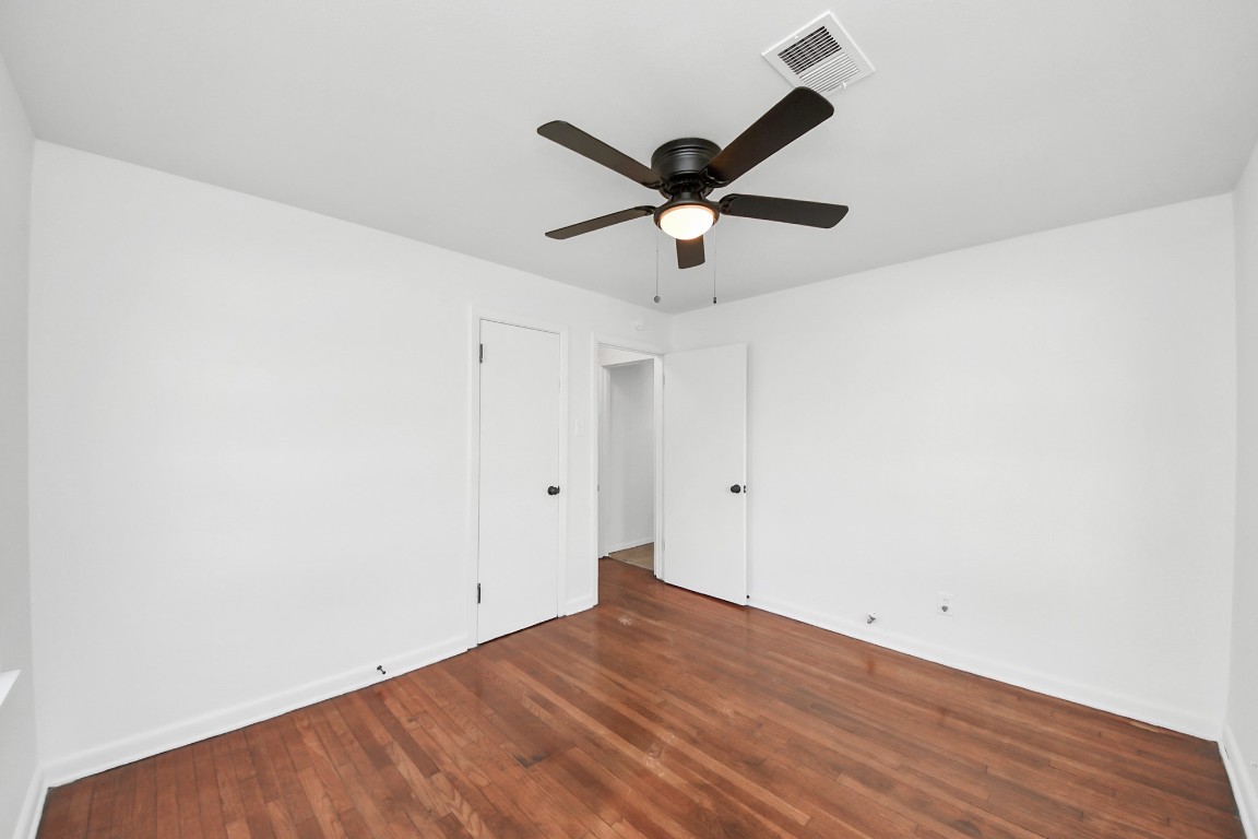201 Delta Street Pasadena, TX 77506 - Photo 25 of 33 a view of an empty room