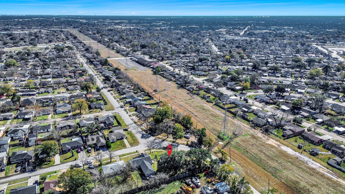 201 Delta Street Pasadena, TX 77506 - Photo 33 of 33 an aerial view of residential houses with outdoor space