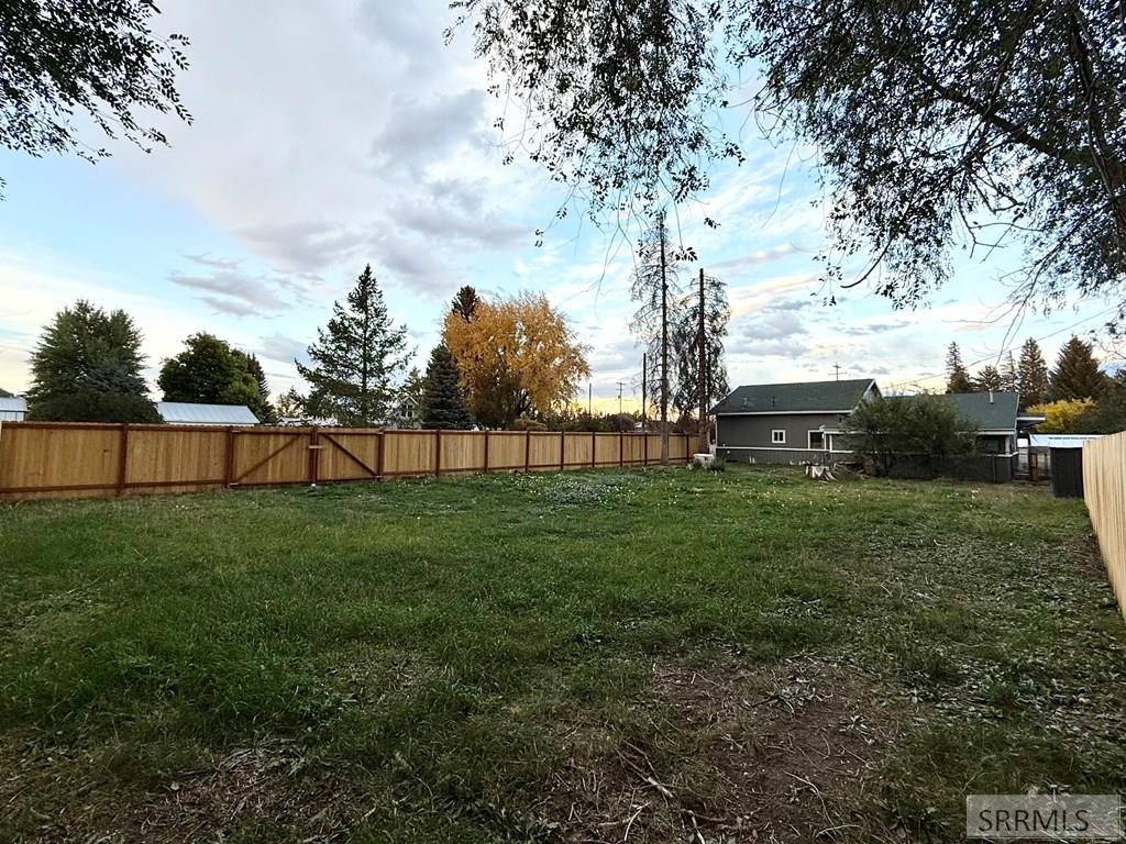 201 North Center Street St. Anthony, ID 83445 - Photo 25 of 27