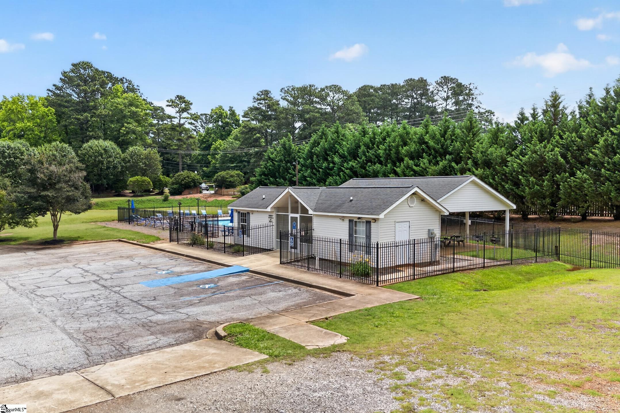 207 Hunters Lane Anderson, SC 29625 - Photo 31 of 32 Gallery Image 31