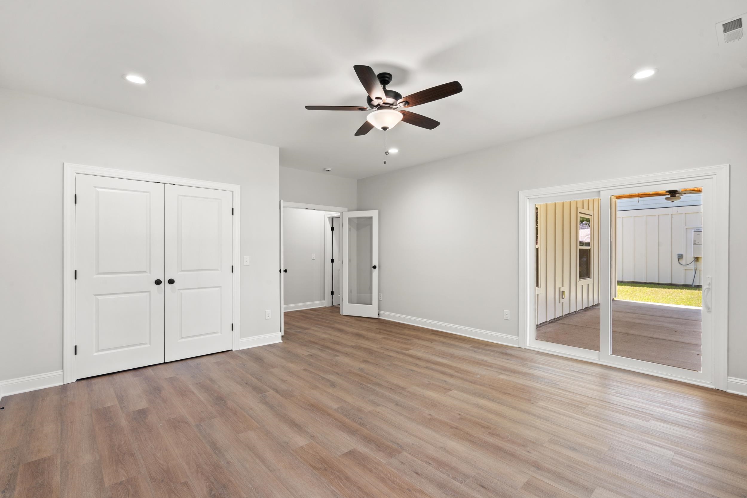 93 Sea Pines Road Pawleys Island, SC 29585 - Photo 12 of 25 Gallery Image 12