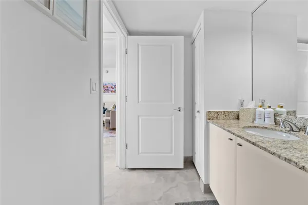 $545,000 | 600 West Las Olas Boulevard, Unit 721N, Fort Lauderdale, FL 33312