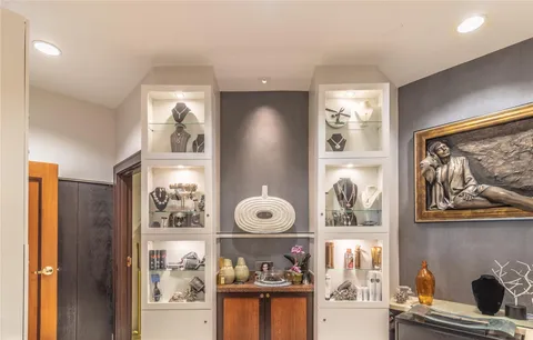 $545,000 | 600 West Las Olas Boulevard, Unit 721N, Fort Lauderdale, FL 33312