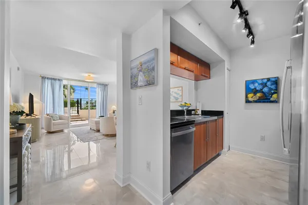 $545,000 | 600 West Las Olas Boulevard, Unit 721N, Fort Lauderdale, FL 33312