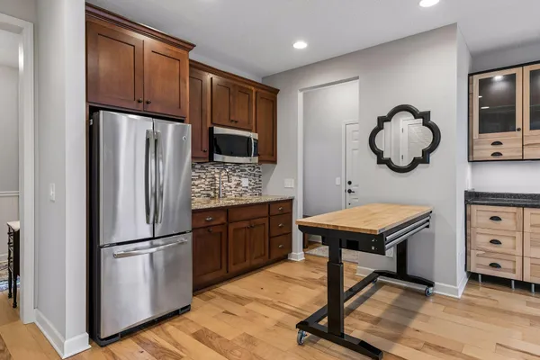 $775,000 | 3319 Ridgestone Way, Woodbury, MN 55129
