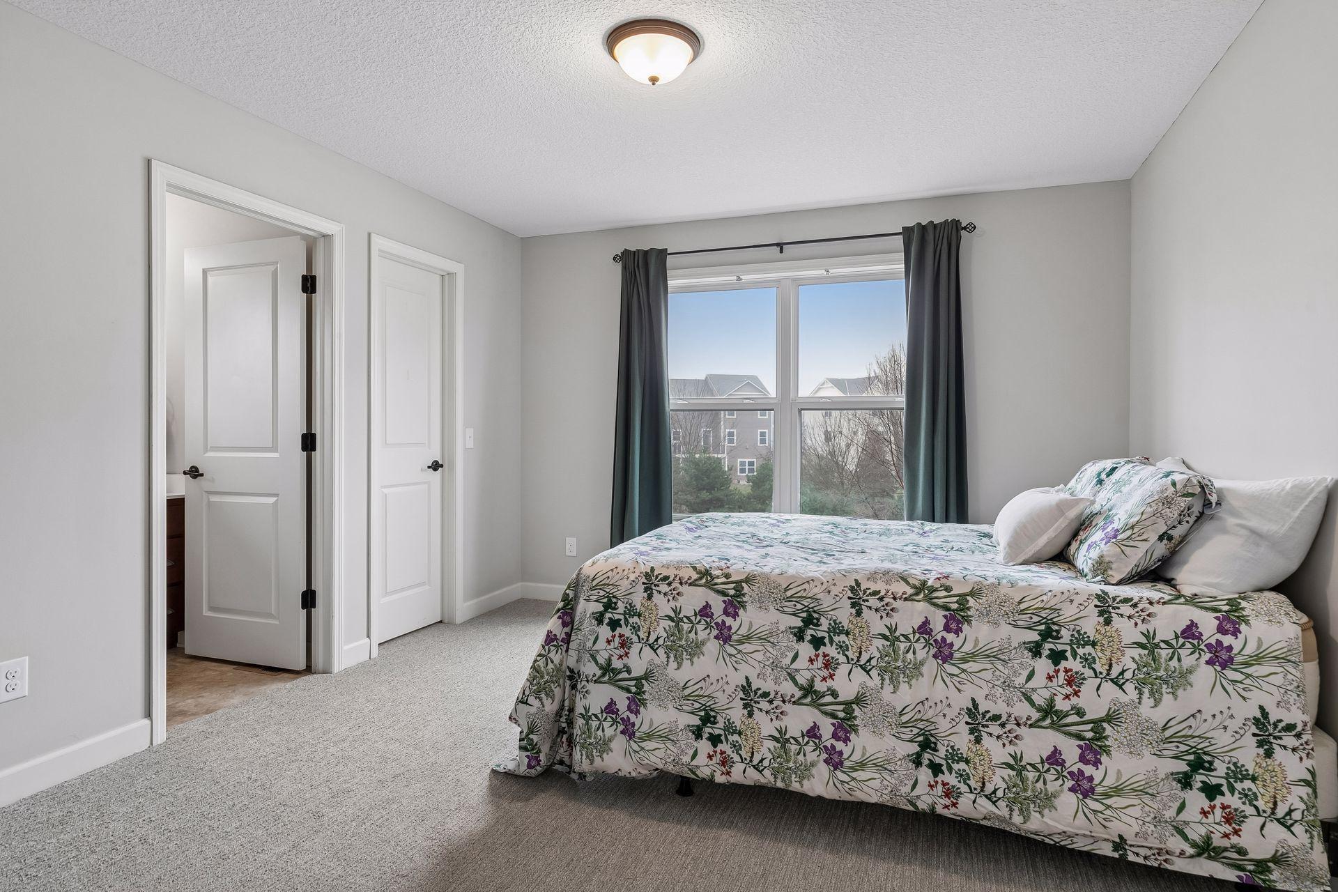 3319 Ridgestone Way Woodbury, MN 55129 - Photo 41 of 64