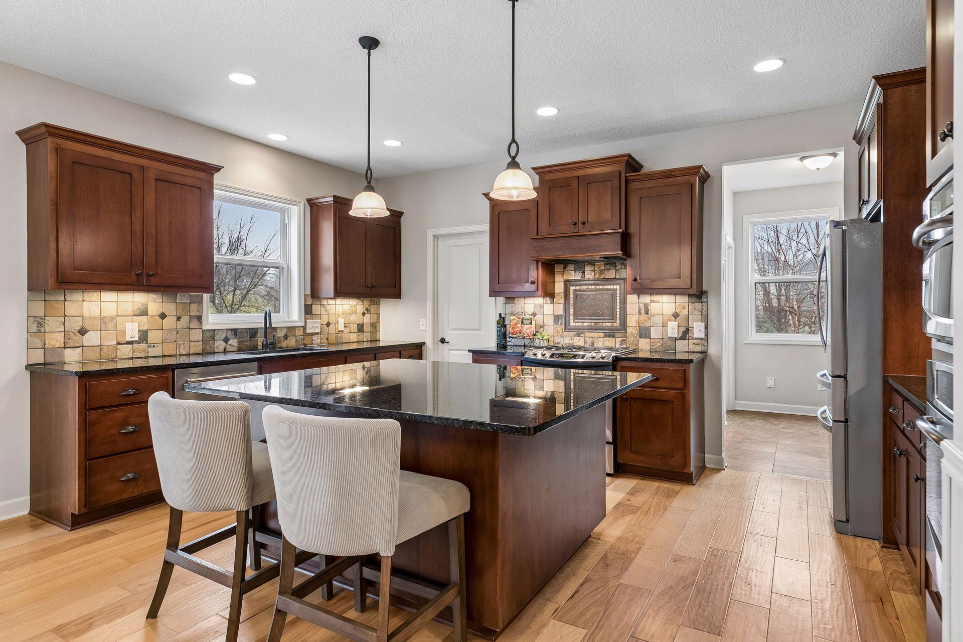 3319 Ridgestone Way Woodbury, MN 55129 - Photo 5 of 64