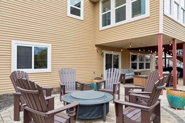 $775,000 | 3319 Ridgestone Way, Woodbury, MN 55129