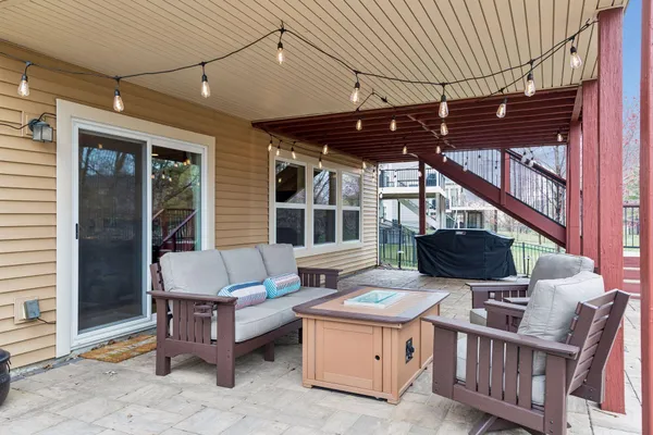 $775,000 | 3319 Ridgestone Way, Woodbury, MN 55129
