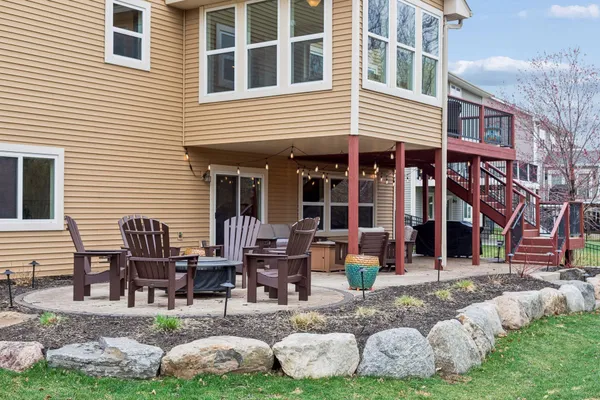 $775,000 | 3319 Ridgestone Way, Woodbury, MN 55129