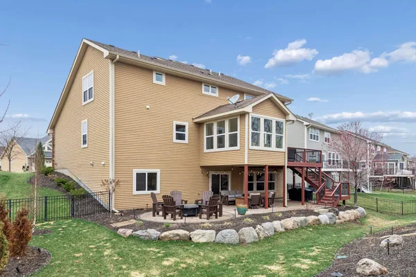 $775,000 | 3319 Ridgestone Way, Woodbury, MN 55129