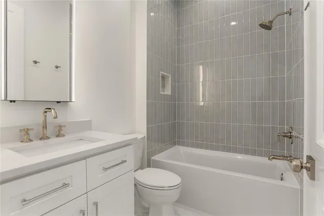 $625,000 | 5224 Magazine Street, Unit 5224, New Orleans, LA 70115