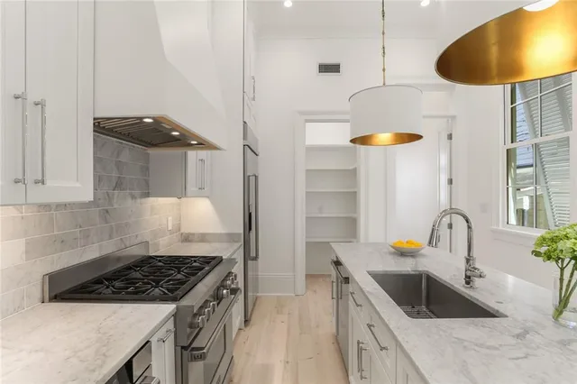 $625,000 | 5224 Magazine Street, Unit 5224, New Orleans, LA 70115