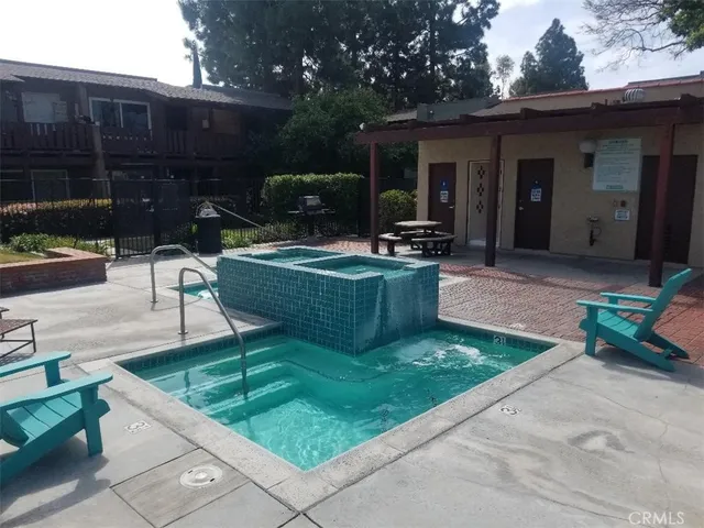 $1,695 | 1030 West MacArthur Boulevard, Unit 35, Santa Ana, CA 92707