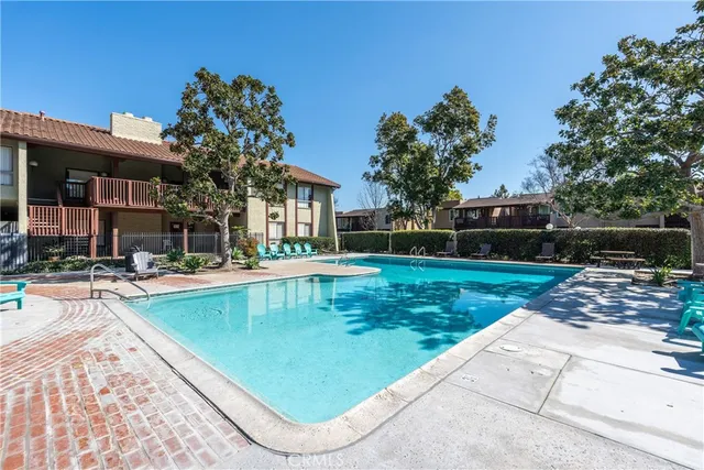 $1,695 | 1030 West MacArthur Boulevard, Unit 35, Santa Ana, CA 92707