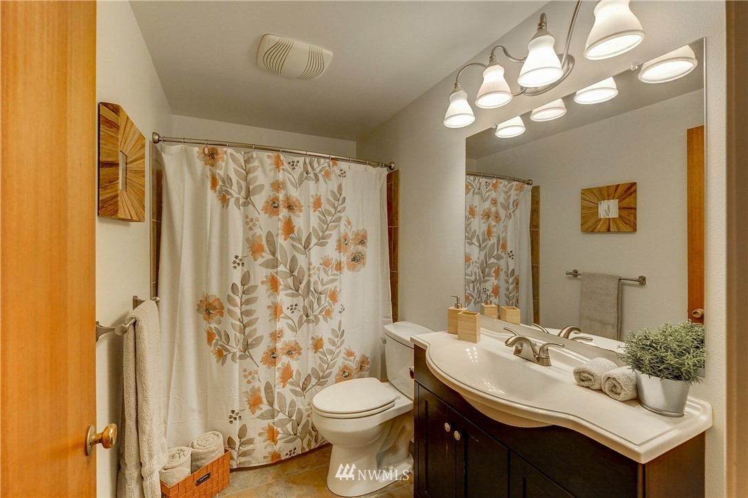 3027 Robin Avenue Bremerton, WA 98310 - Photo 15 of 25 Gallery Image 15