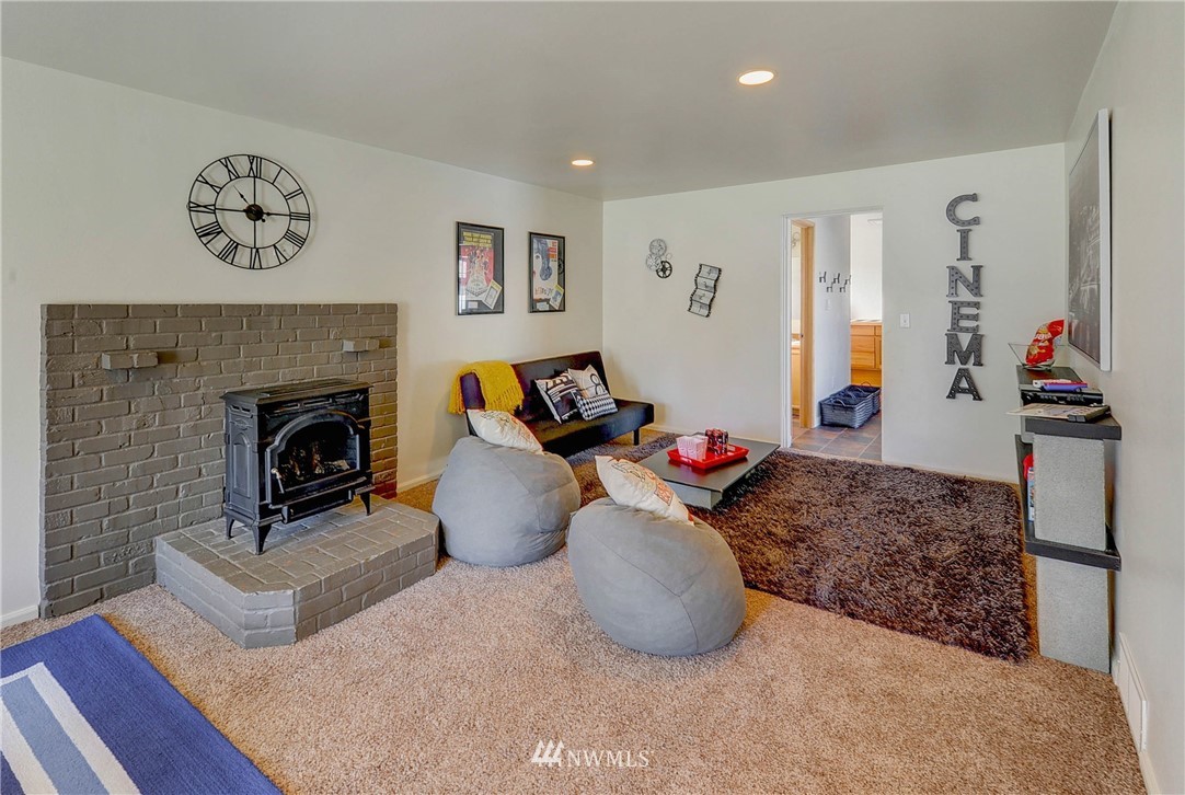 3027 Robin Avenue Bremerton, WA 98310 - Photo 19 of 25 Gallery Image 19
