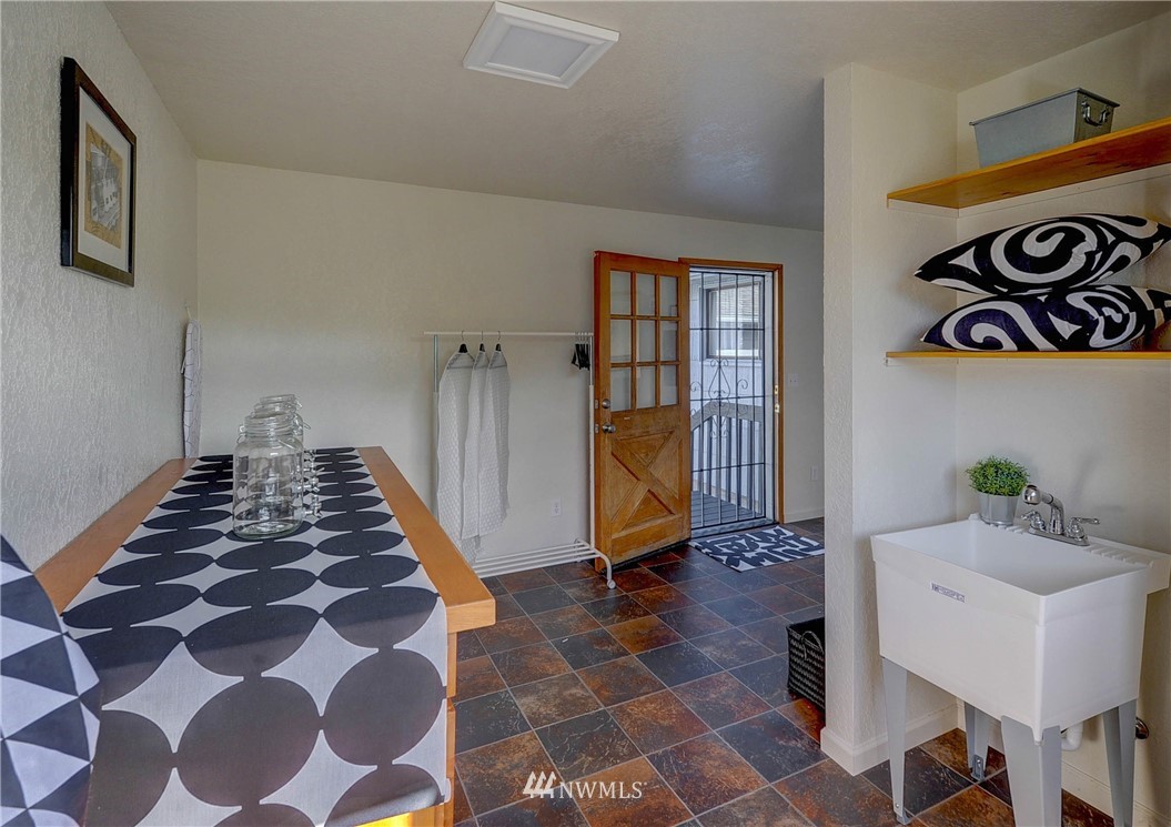 3027 Robin Avenue Bremerton, WA 98310 - Photo 23 of 25 Gallery Image 23