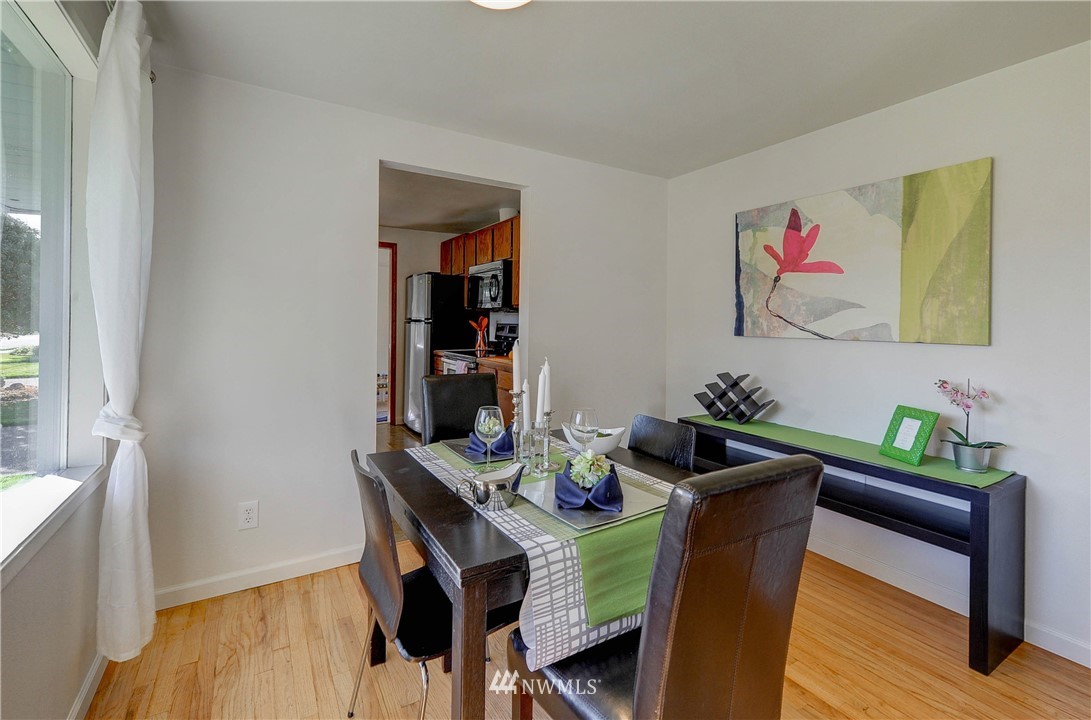 3027 Robin Avenue Bremerton, WA 98310 - Photo 9 of 25 Gallery Image 9