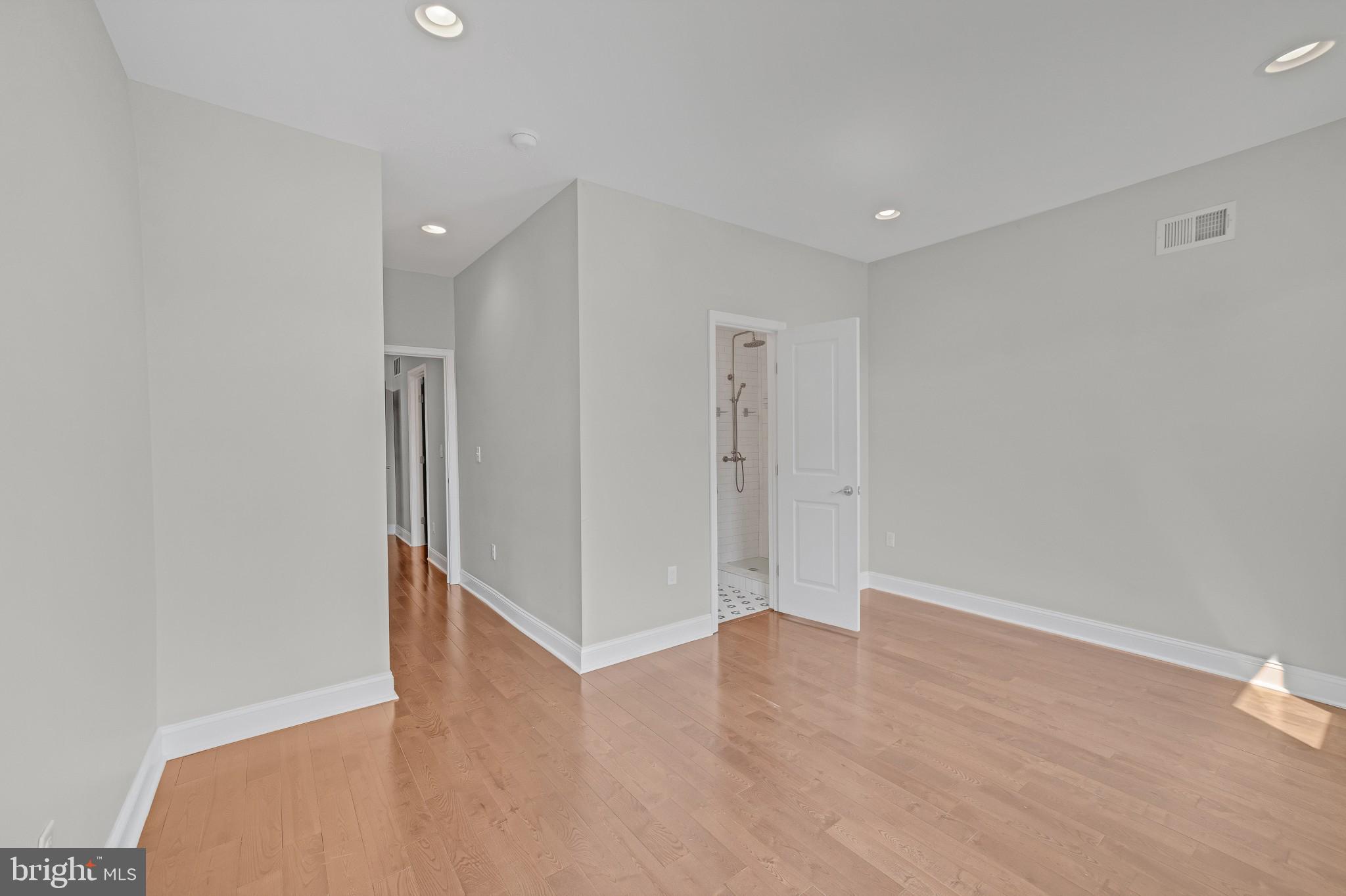 334 Wiota Street Philadelphia, PA 19104 - Photo 14 of 28