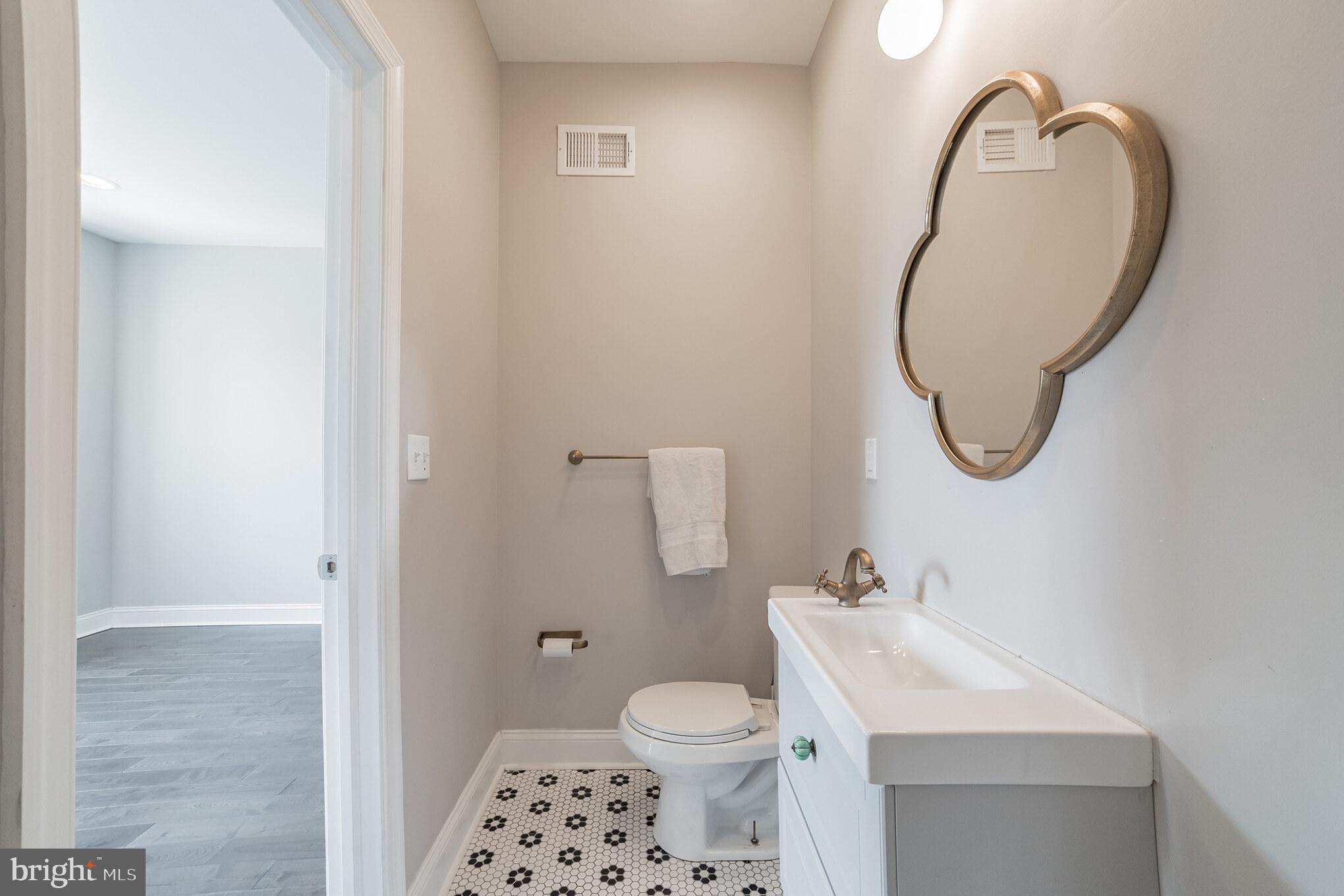 334 Wiota Street Philadelphia, PA 19104 - Photo 16 of 28