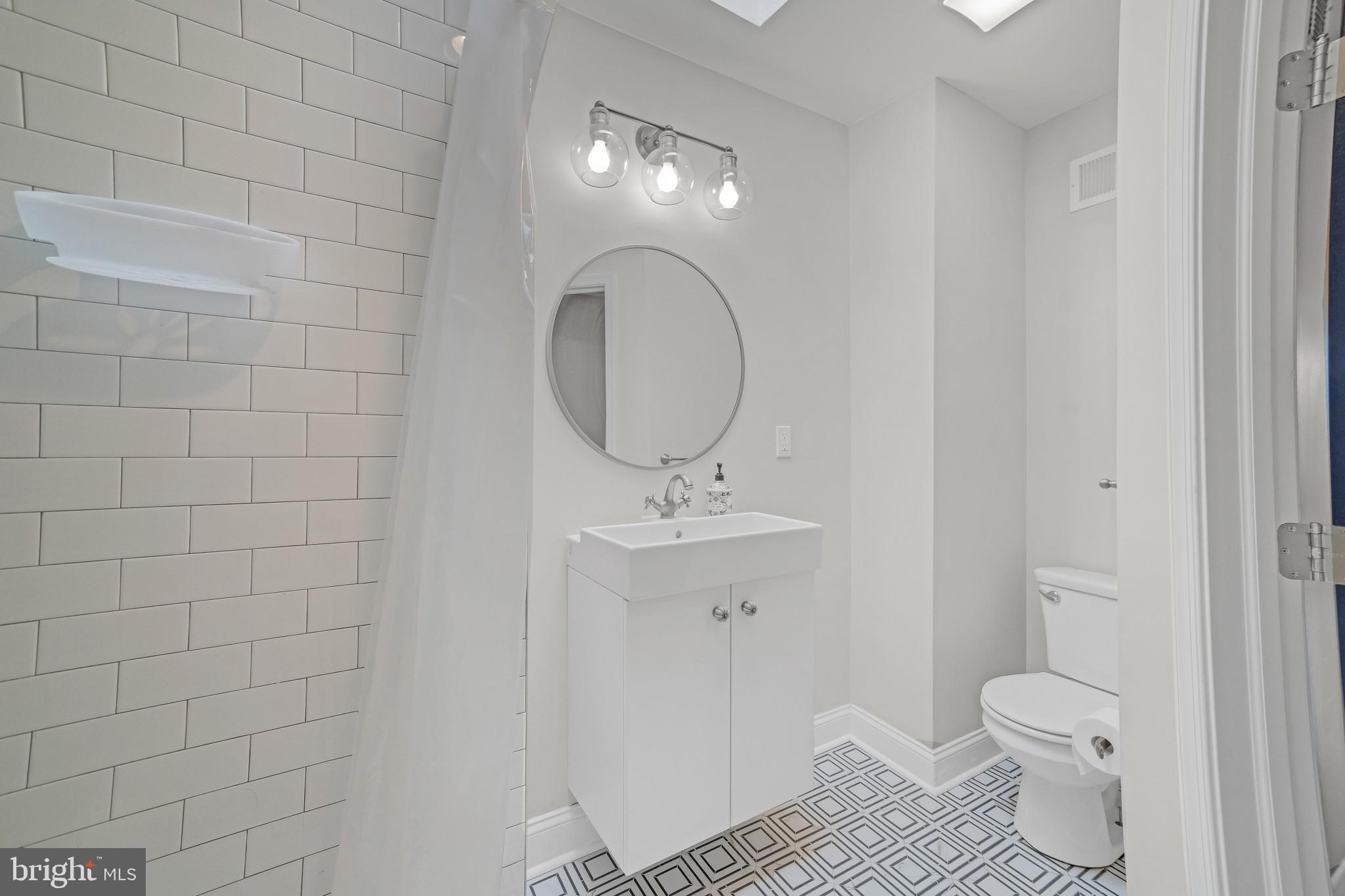 334 Wiota Street Philadelphia, PA 19104 - Photo 19 of 28