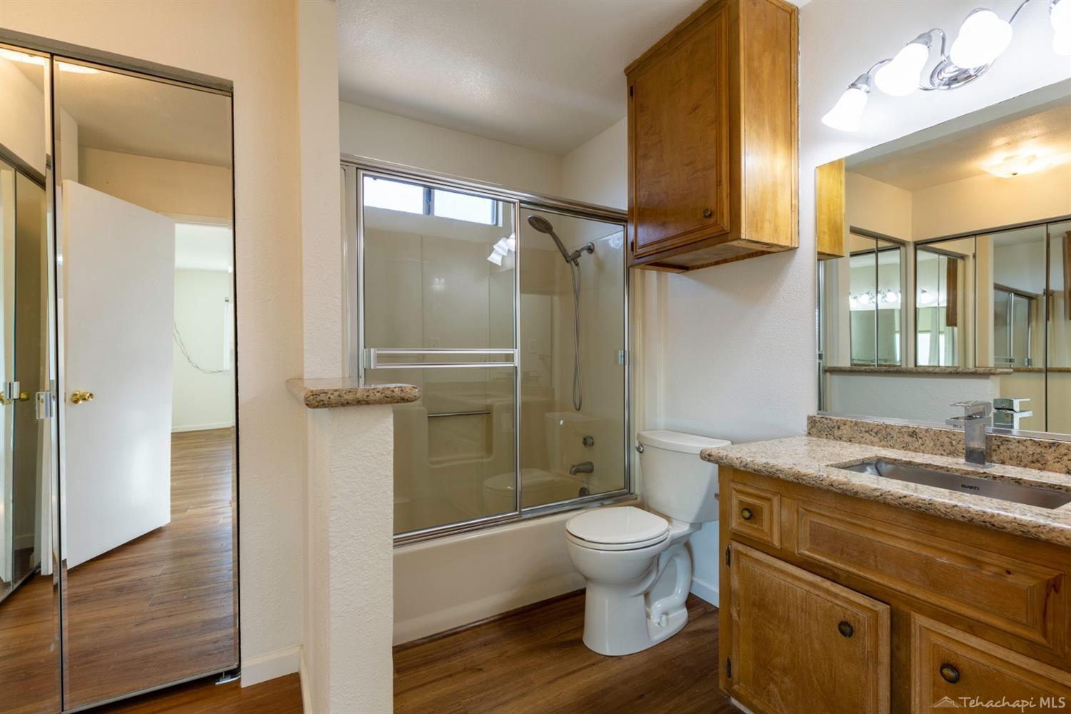 19500 Pine Ridge Drive Tehachapi, CA 93561 - Photo 20 of 29 Gallery Image 20