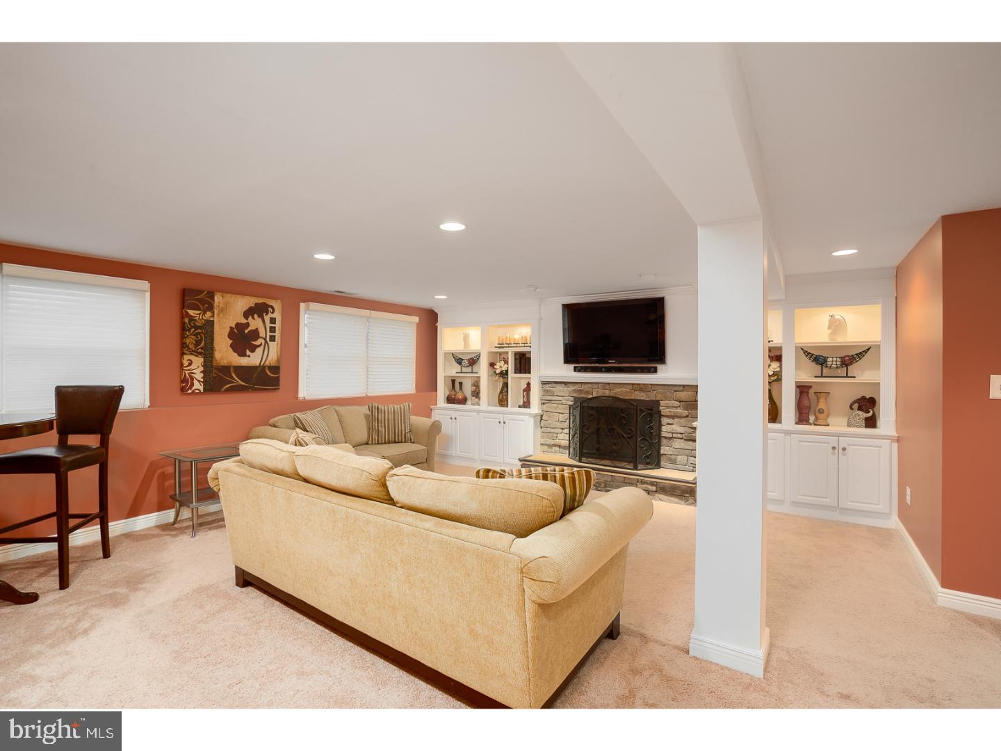 22 Winding Way Hamilton, NJ 08620 - Photo 14 of 24 Gallery Image 14