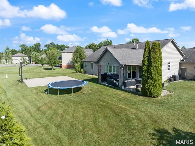 $3,500 | 437 Marbleton Circle, O'Fallon, IL 62269