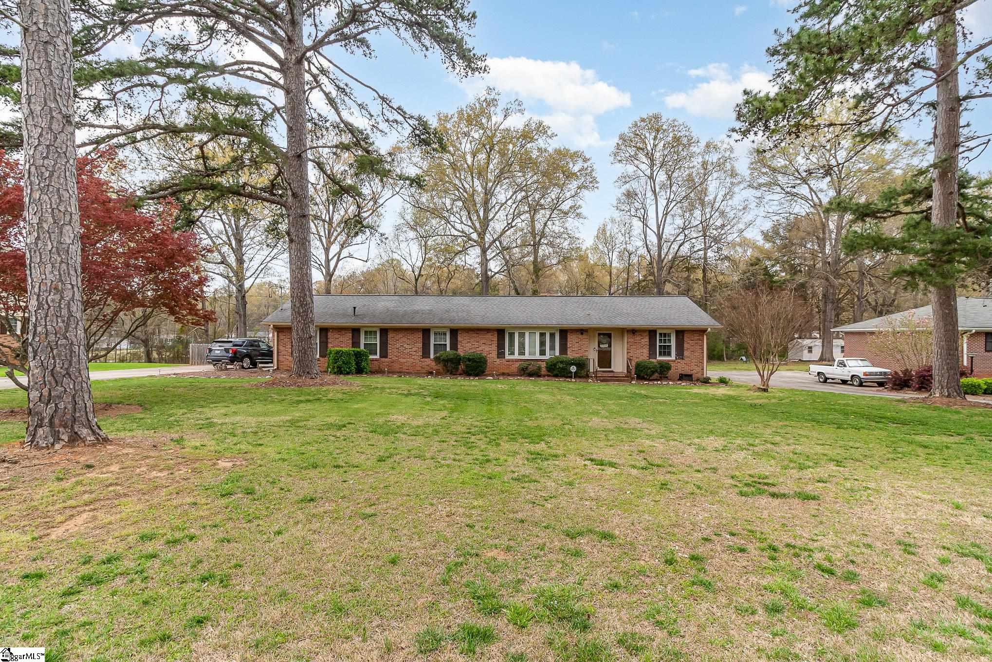 257 State Rd S-30-483 Clinton, SC 29325 - Photo 5 of 30