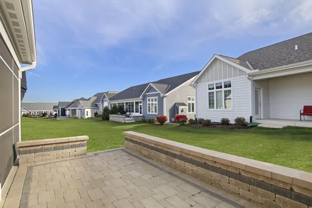 $747,500 | 4703 98th Street, Pleasant Prairie, WI 53158