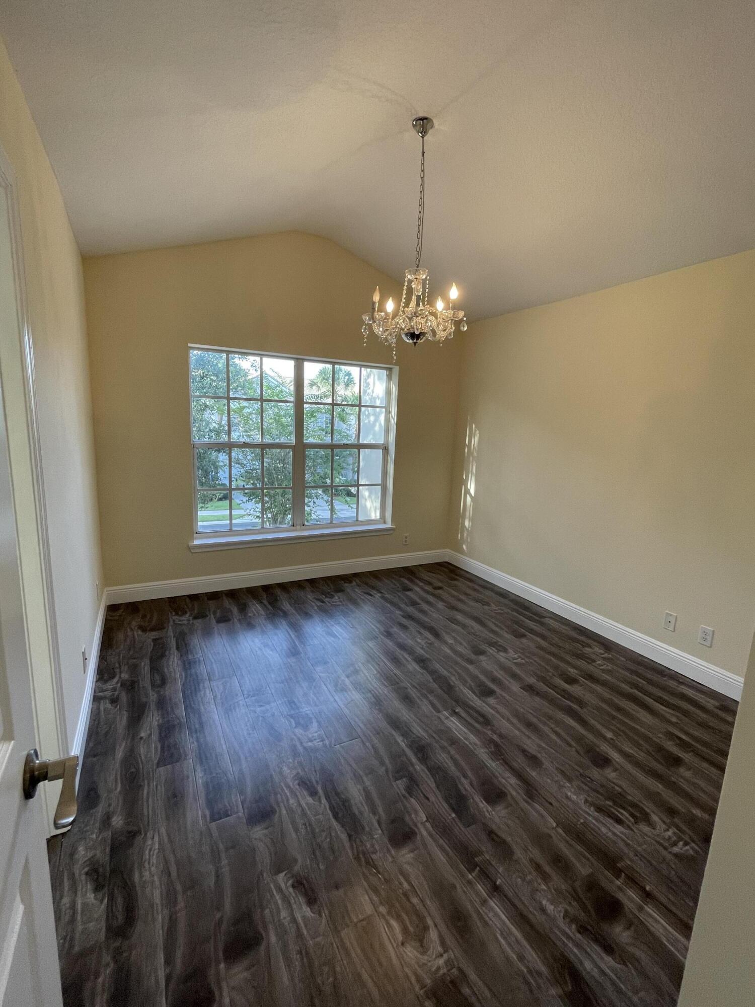 1021 Woodfield Road Greenacres, FL 33415 - Photo 17 of 32 IMG-8812