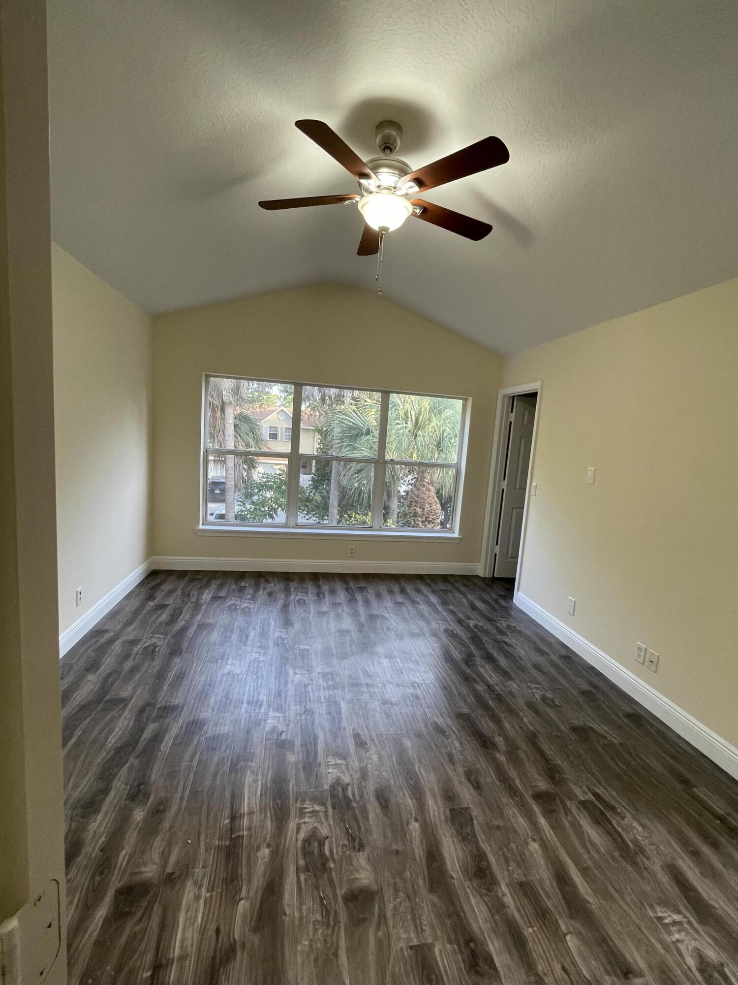 1021 Woodfield Road Greenacres, FL 33415 - Photo 26 of 32 IMG-8821