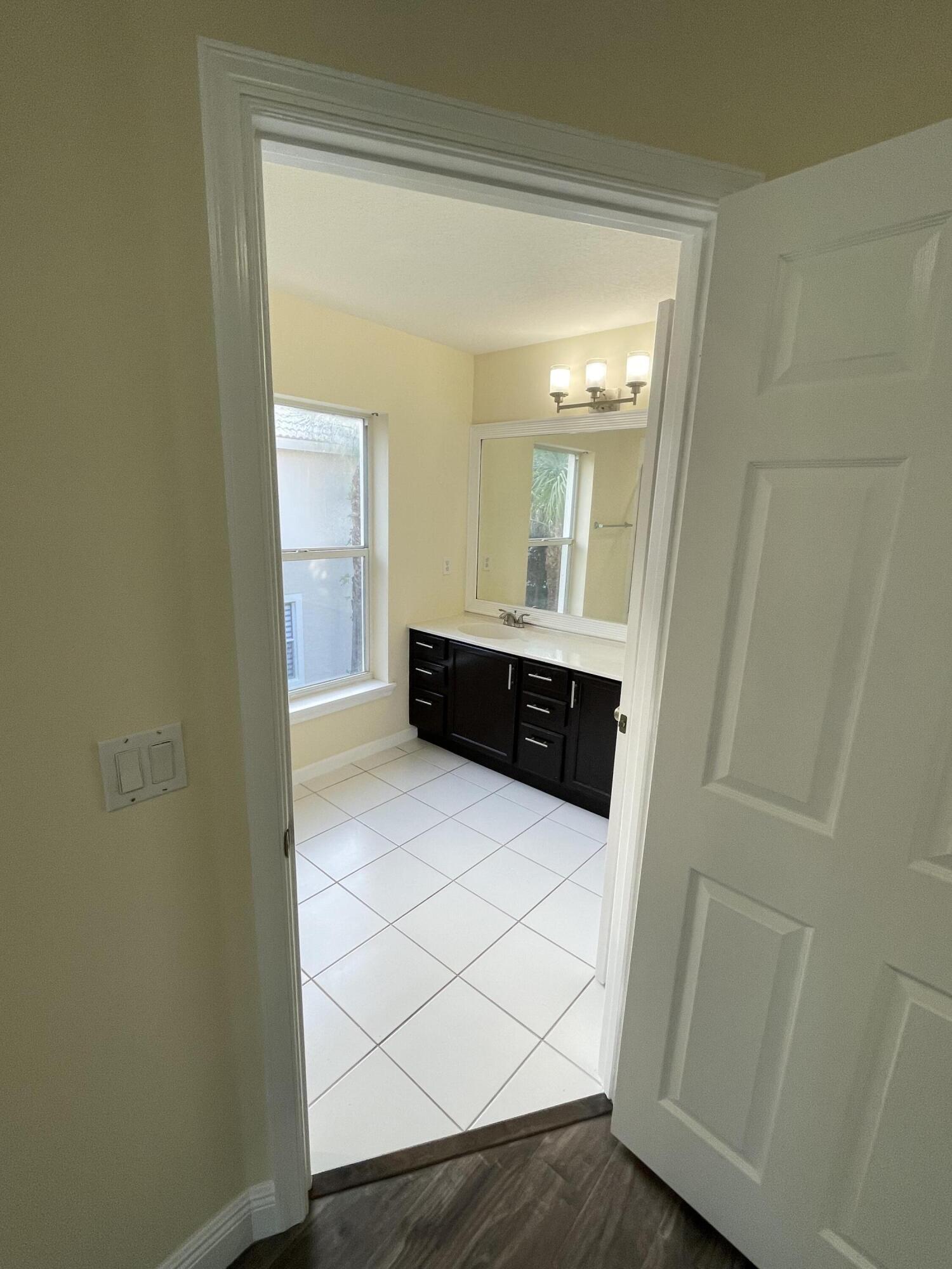 1021 Woodfield Road Greenacres, FL 33415 - Photo 29 of 32 IMG-8824