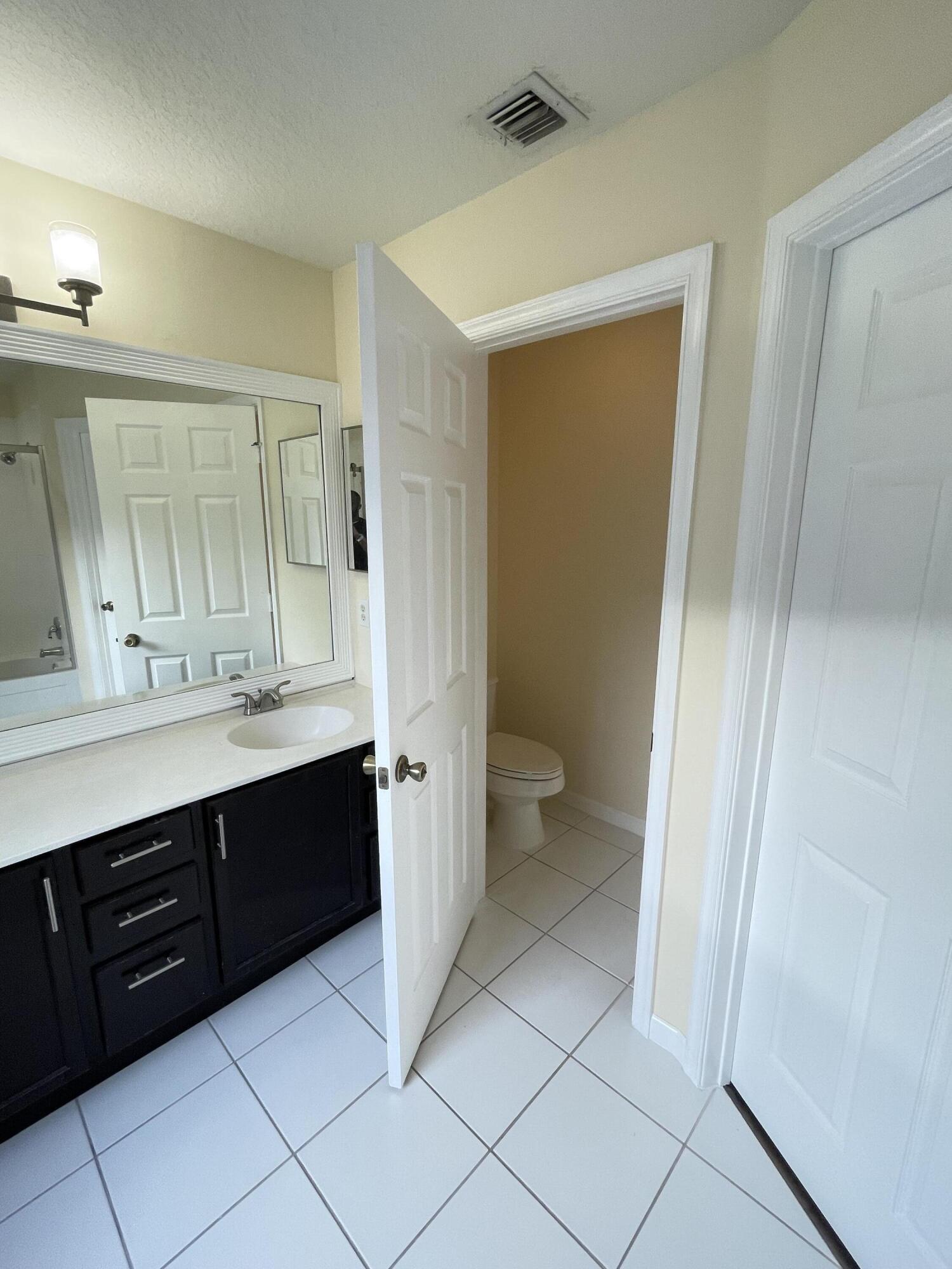 1021 Woodfield Road Greenacres, FL 33415 - Photo 31 of 32 IMG-8827