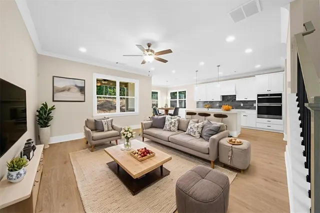 $499,900 | 5559 Overview Drive, Flowery Branch, GA 30542