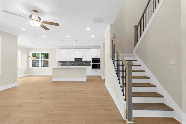 $499,900 | 5559 Overview Drive, Flowery Branch, GA 30542