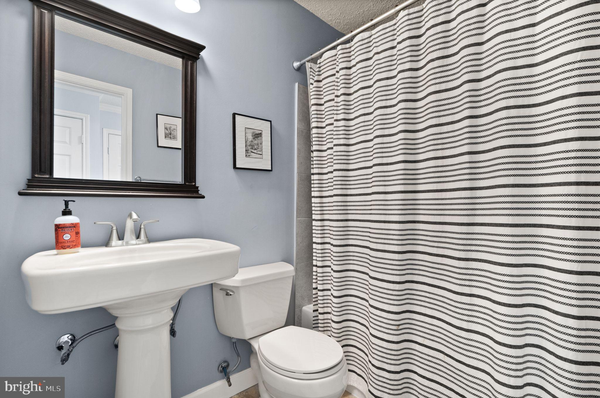 20958 Timber Ridge Terrace, Unit 101 Ashburn, VA 20147 - Photo 16 of 22 Gallery Image 16