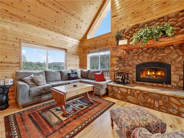 $649,500 | 797 East Aspen Meadow Drive, Mammoth Creek, UT 84735