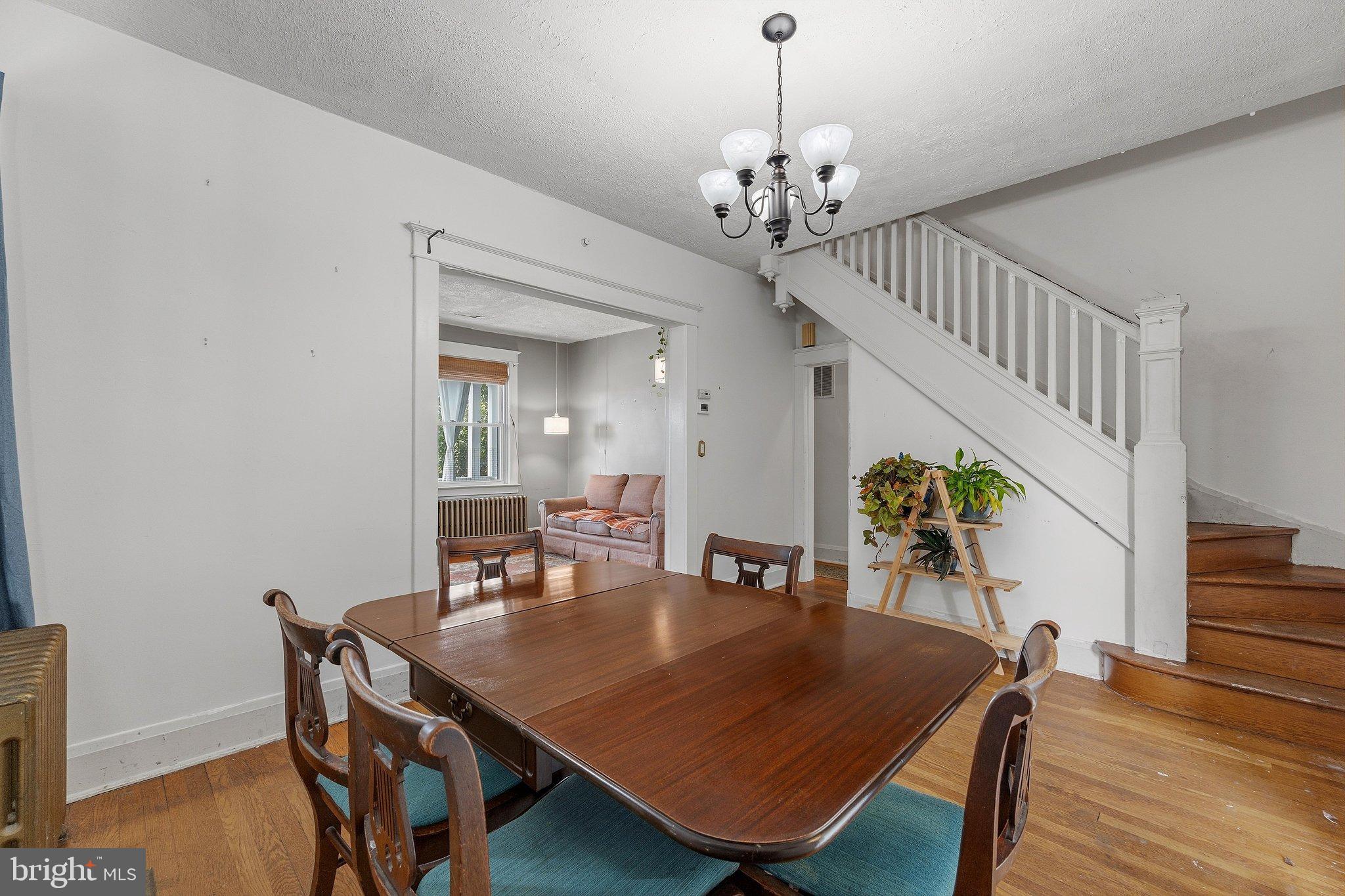 315 North Bend Road Baltimore, MD 21229 - Photo 9 of 34 Dining room