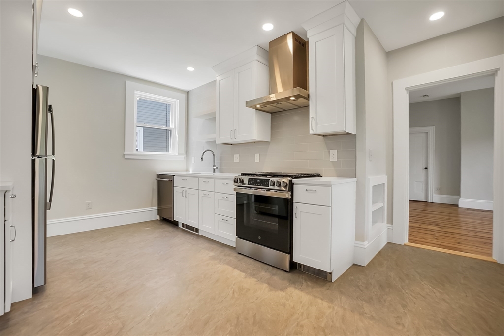 68 Adams Street Waltham, MA 02453 - Photo 9 of 36