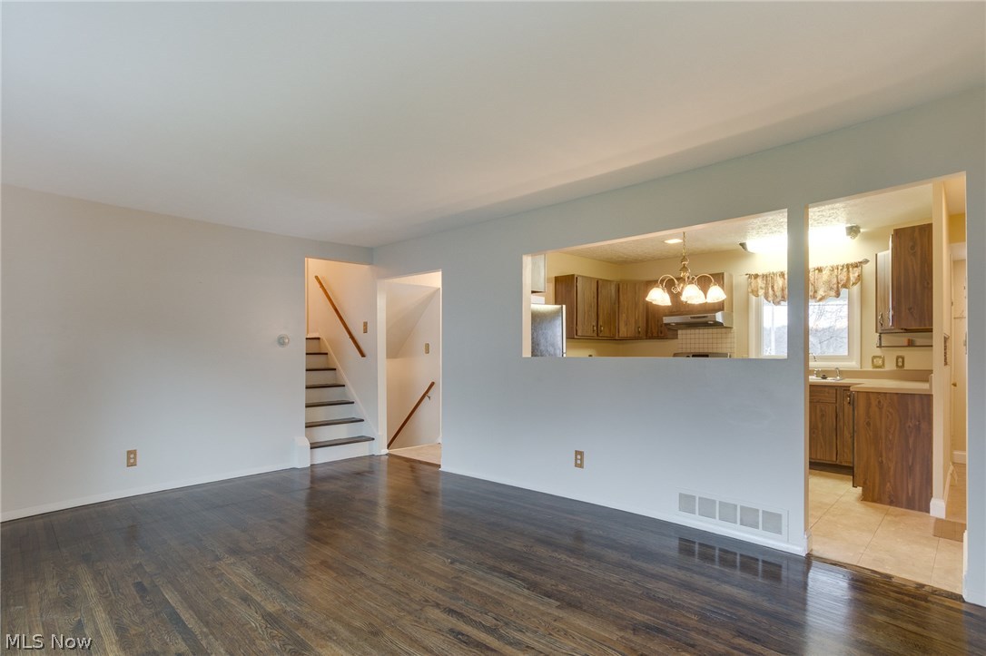4453 Stow Road Stow, OH 44224 - Photo 12 of 30