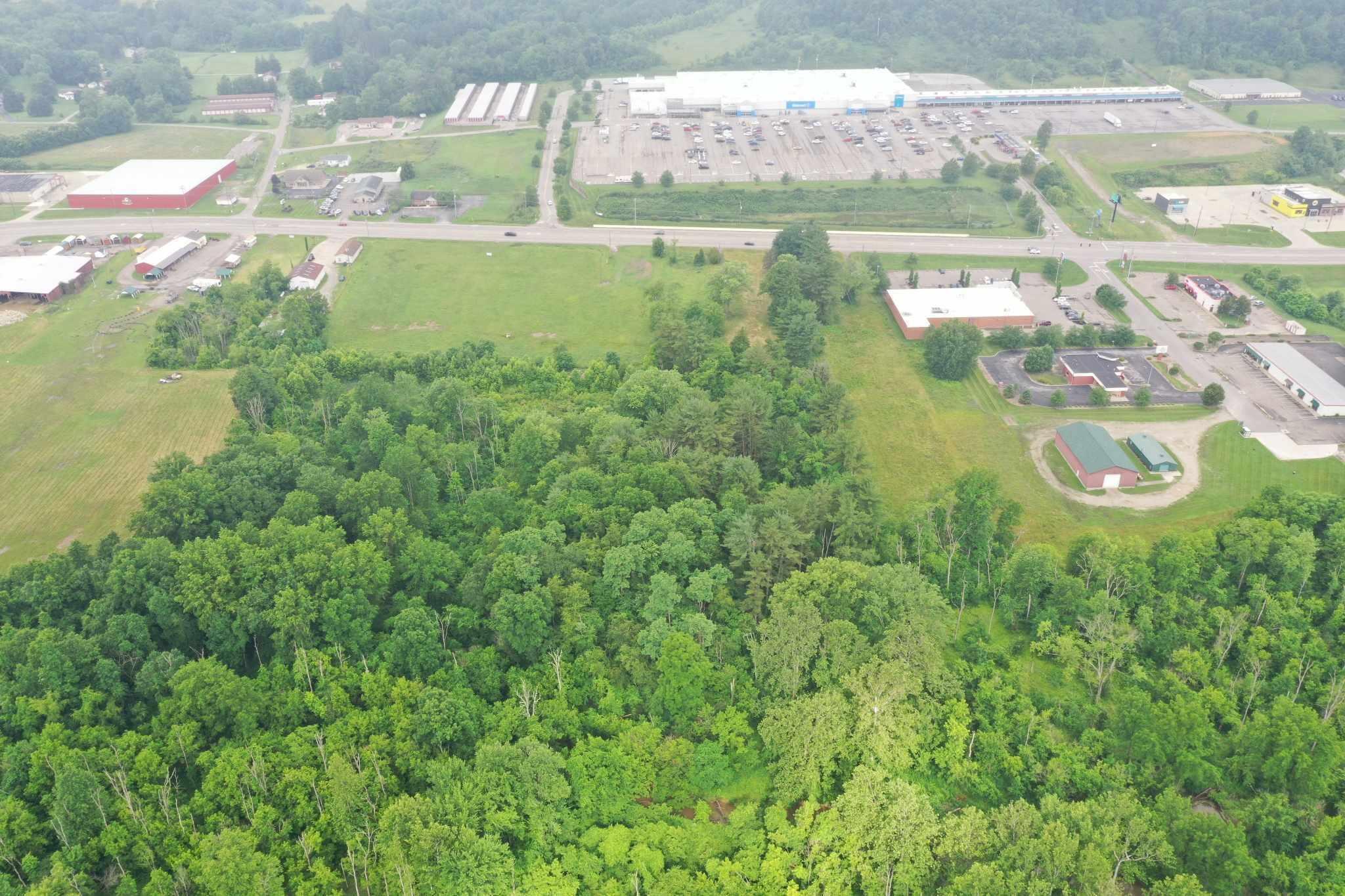 61204 Southgate Road Cambridge, OH 43725 - Photo 14 of 20 8