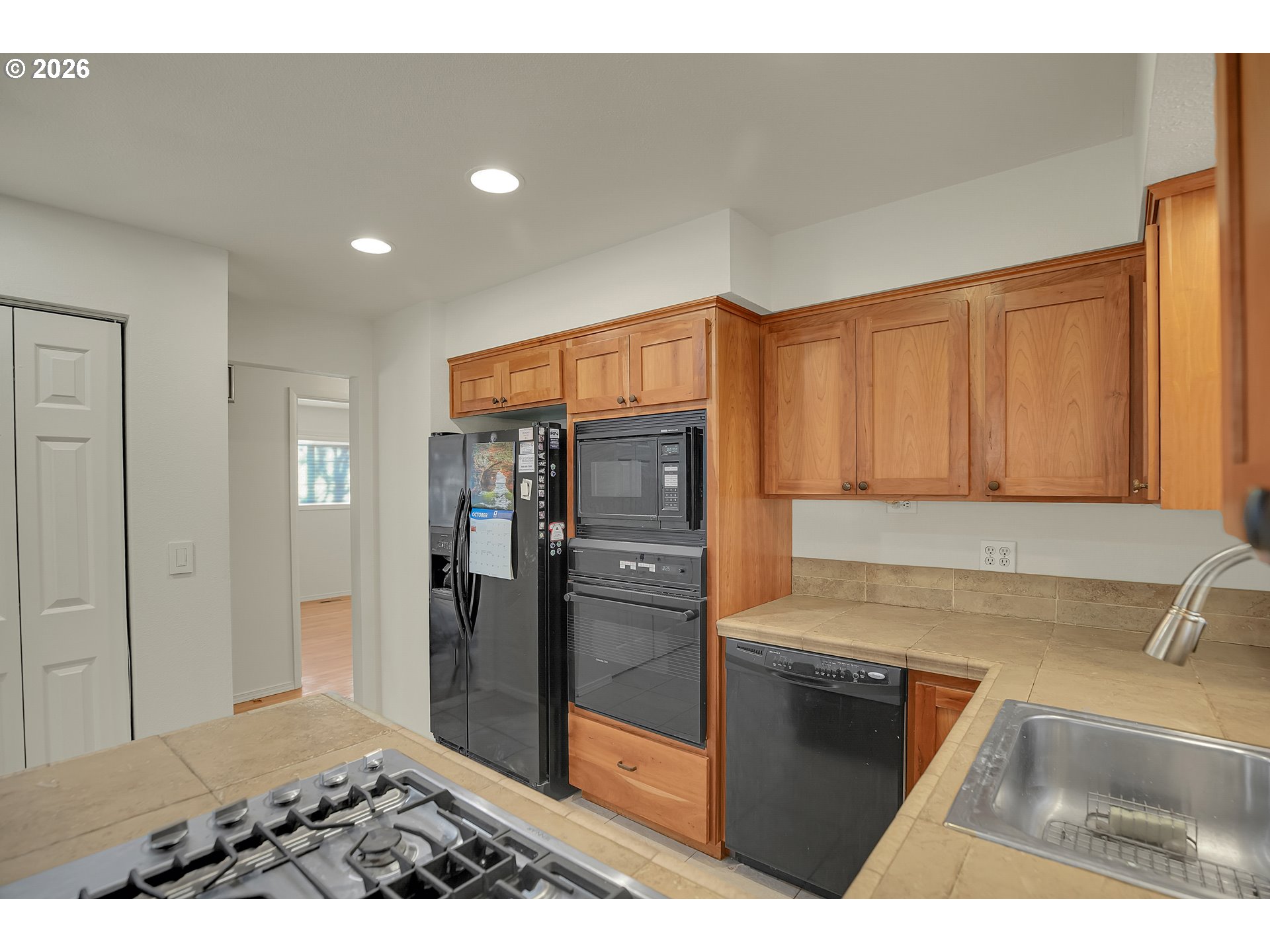 18601 Southeast Clinton Street Gresham, OR 97030 - Photo 14 of 46