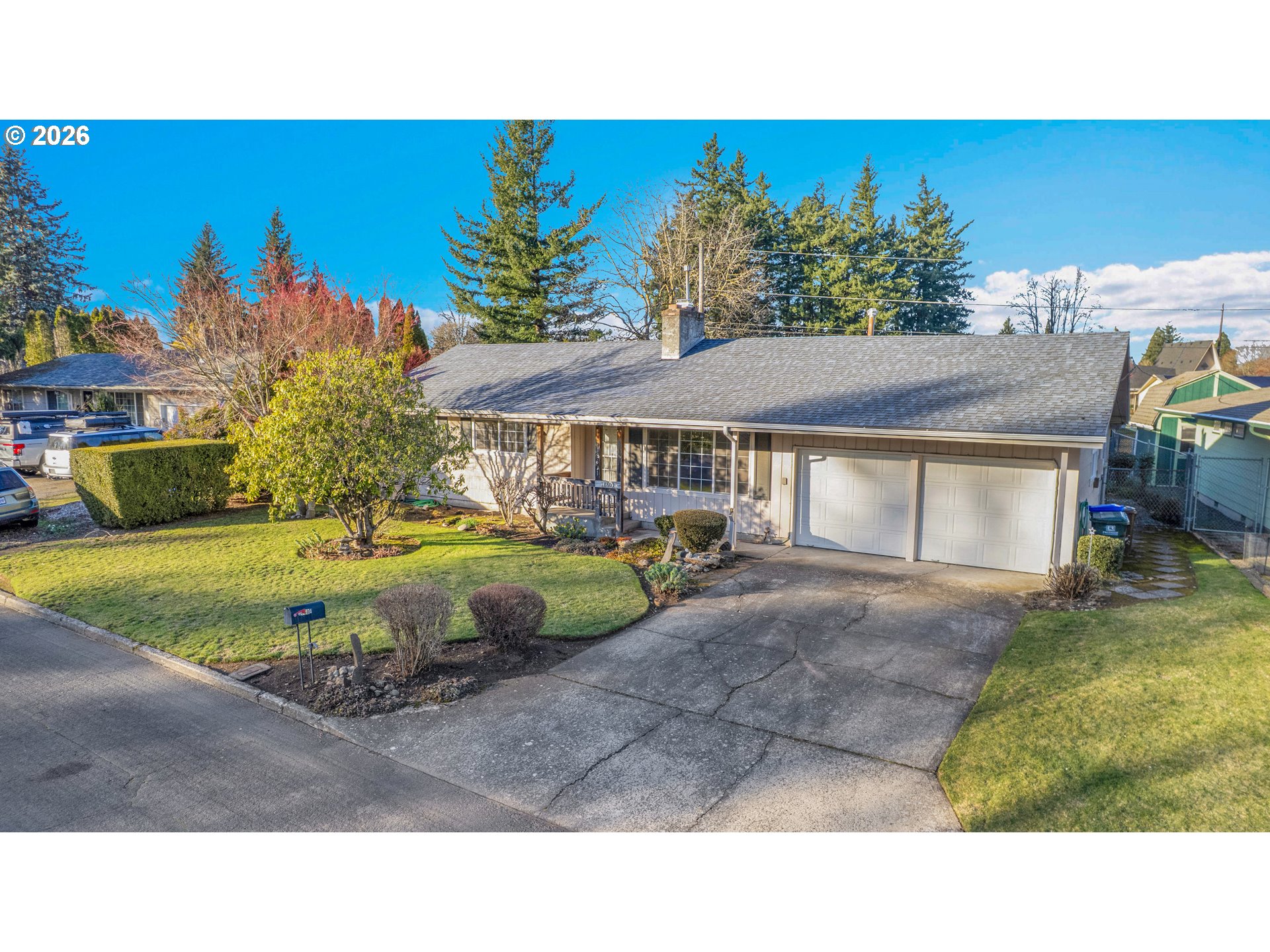 18601 Southeast Clinton Street Gresham, OR 97030 - Photo 3 of 46