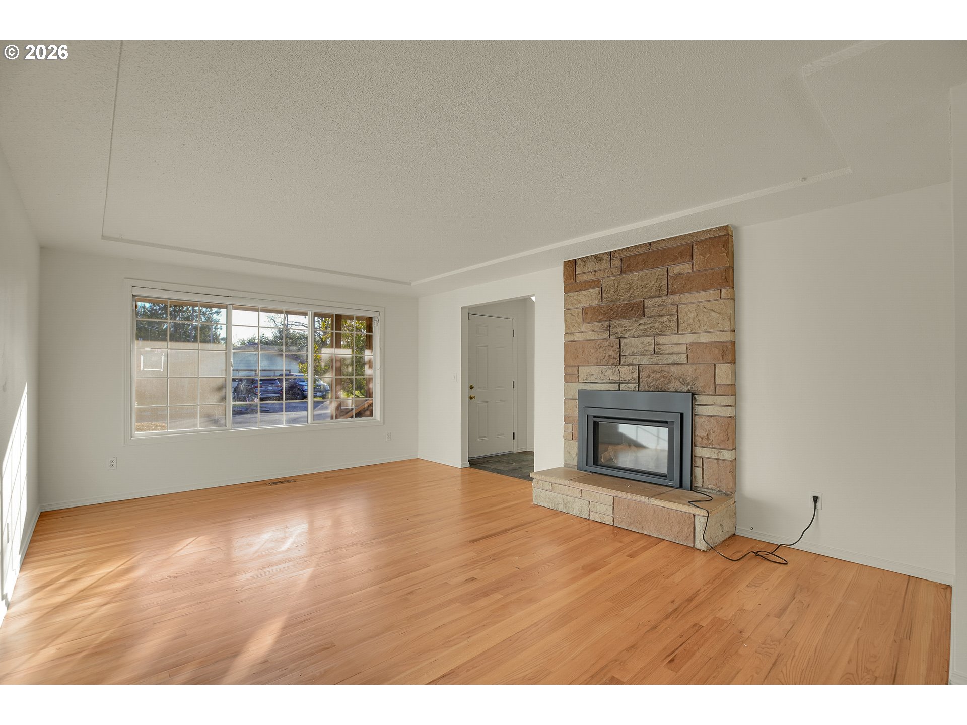 18601 Southeast Clinton Street Gresham, OR 97030 - Photo 5 of 46