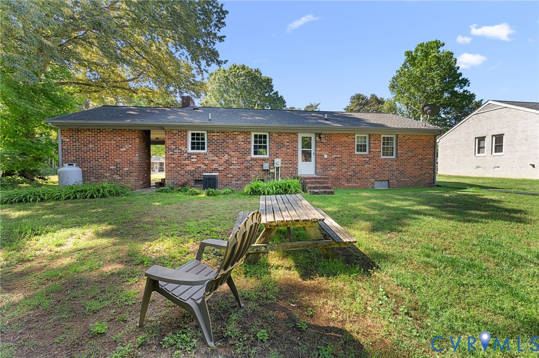 197 Bruce Road Tappahannock, VA 22560 - Photo 3 of 23