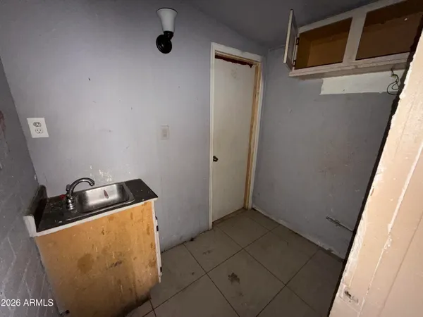 $389,000 | 2201 West Coolidge Street, Phoenix, AZ 85015