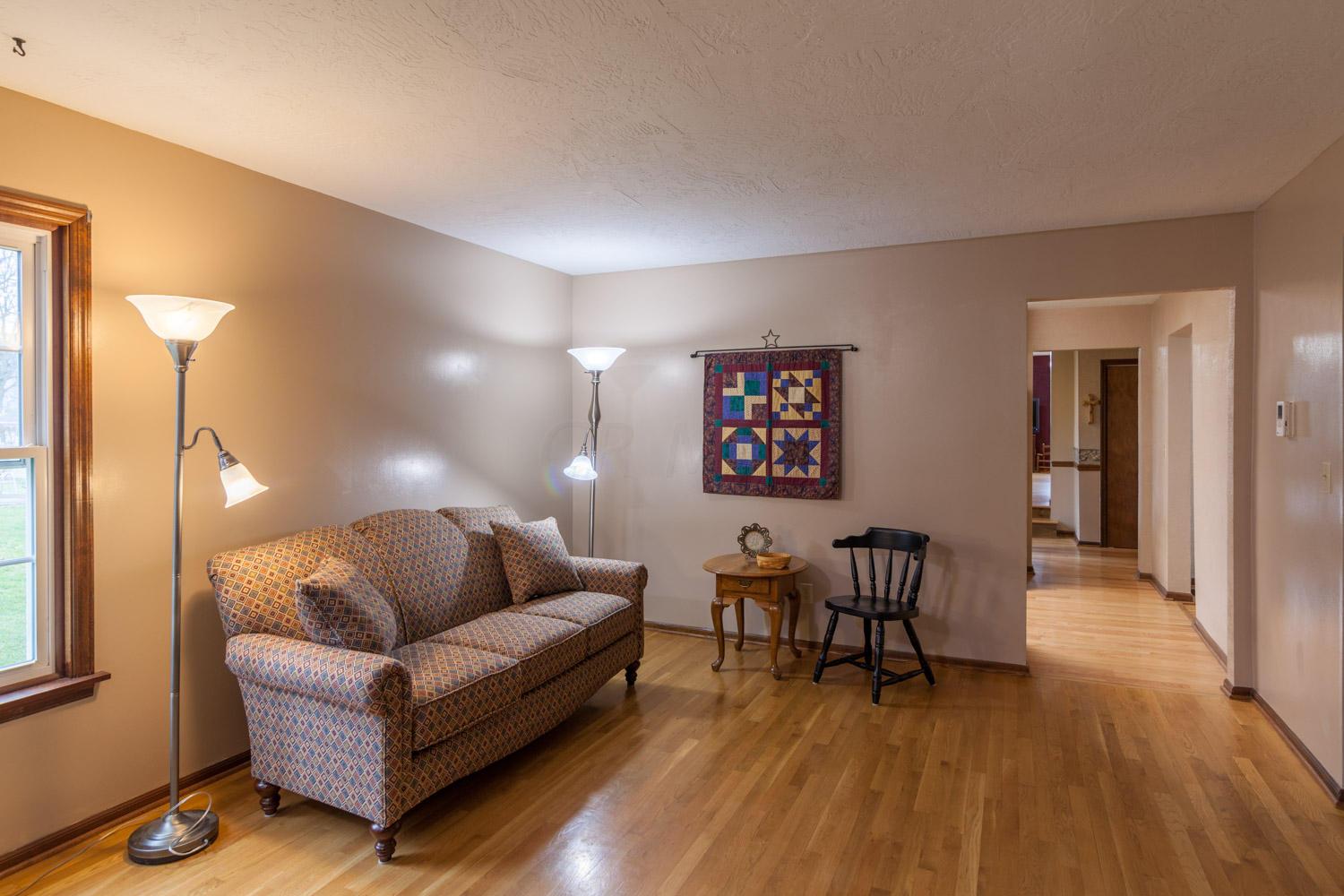 516 Wooster Road Mount Vernon, OH 43050 - Photo 2 of 25 Gallery Image 2