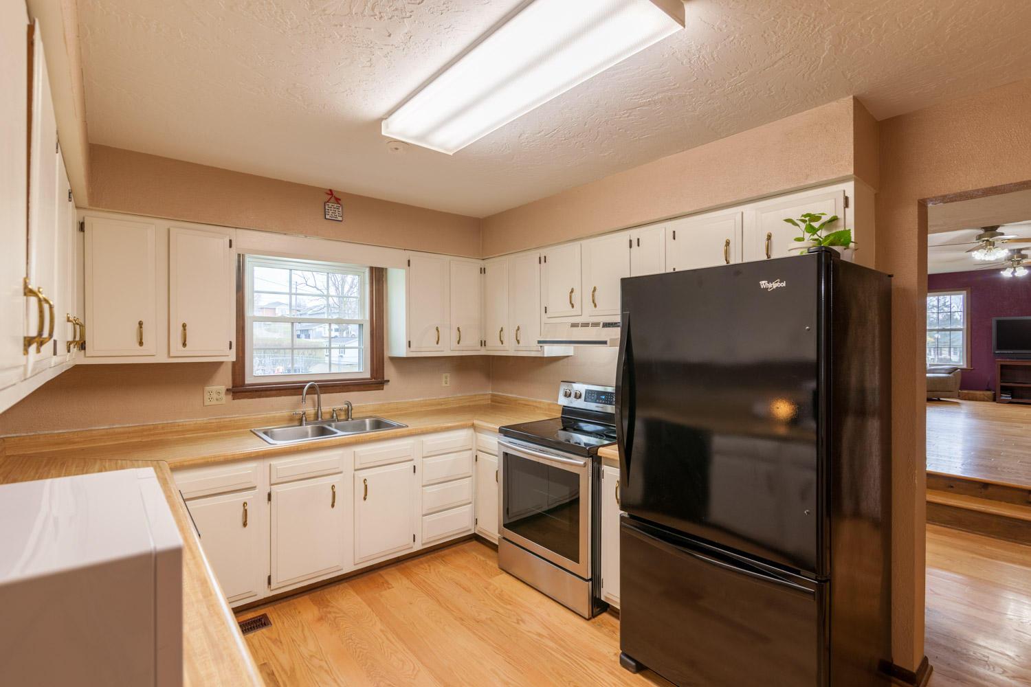 516 Wooster Road Mount Vernon, OH 43050 - Photo 4 of 25 Gallery Image 4